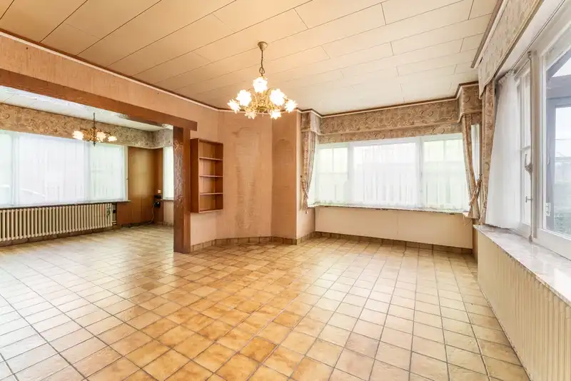 Oostnieuwkerke : Karaktervolle open bebouwing te koop in rustig doodlopend straatje in Oostnieuwkerke foto 2