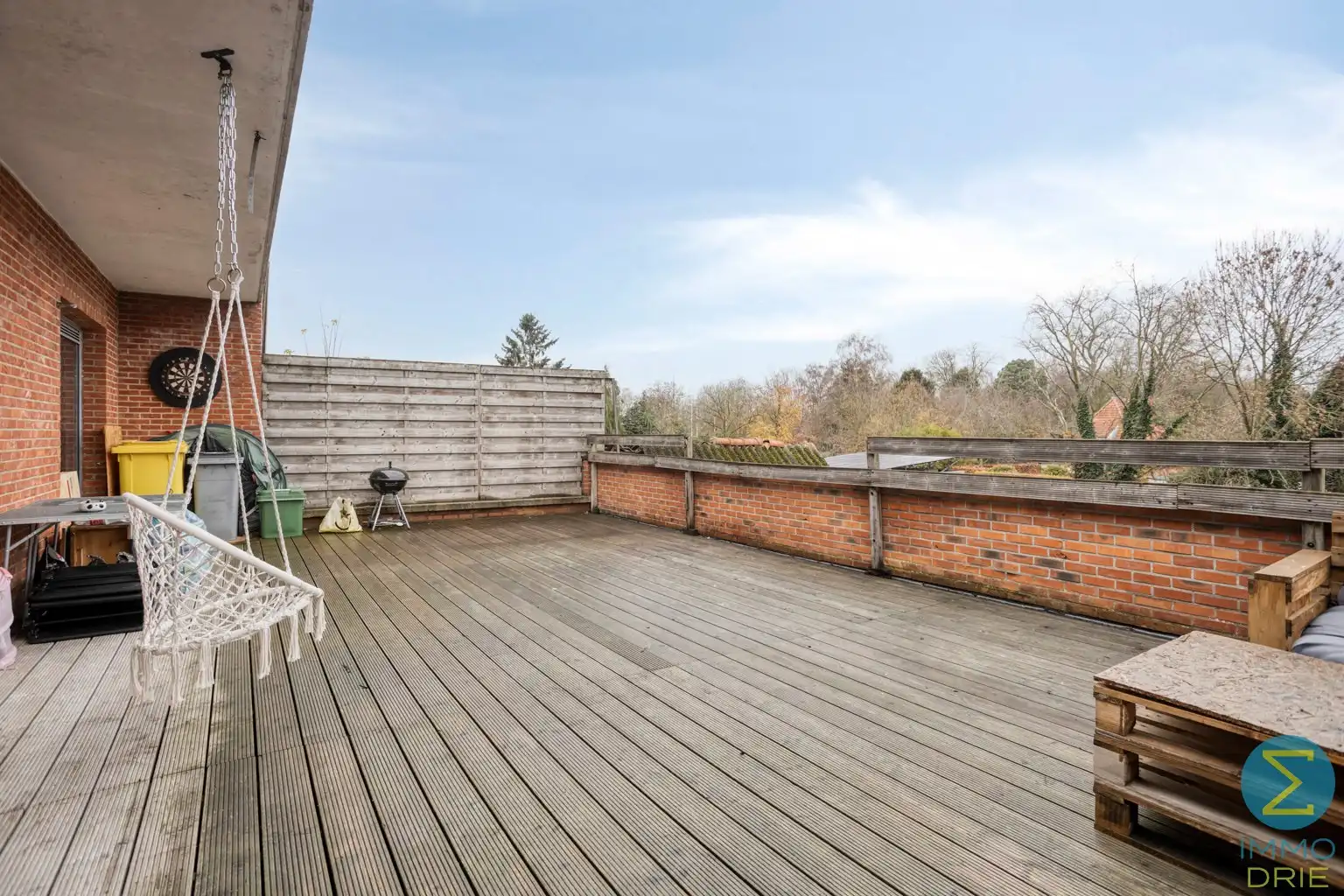 Ruim 3 slpk appartement met groot terras en autostaanplaats foto 6