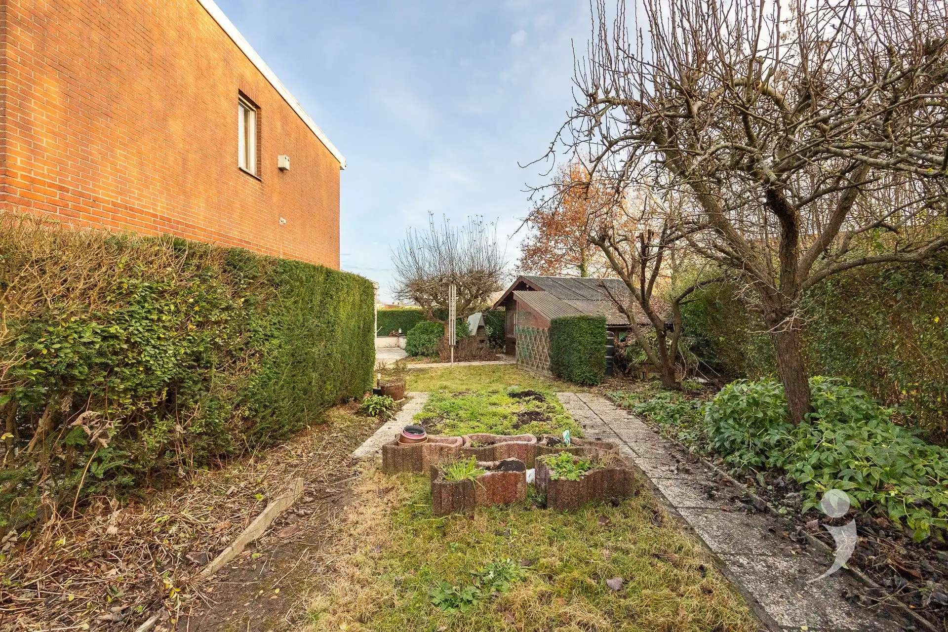 Te renoveren woning met zicht op de velden! foto 28