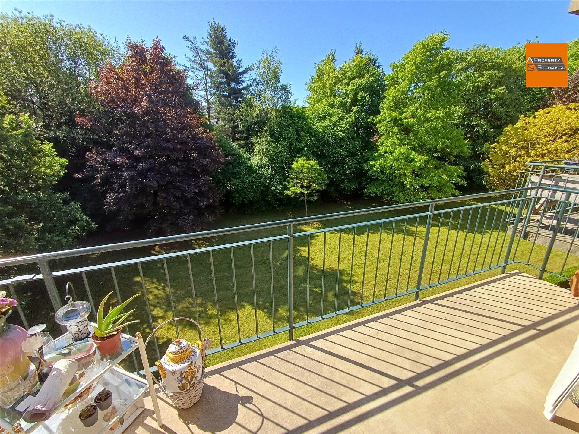 Appartement foto {{pictureIndex}}