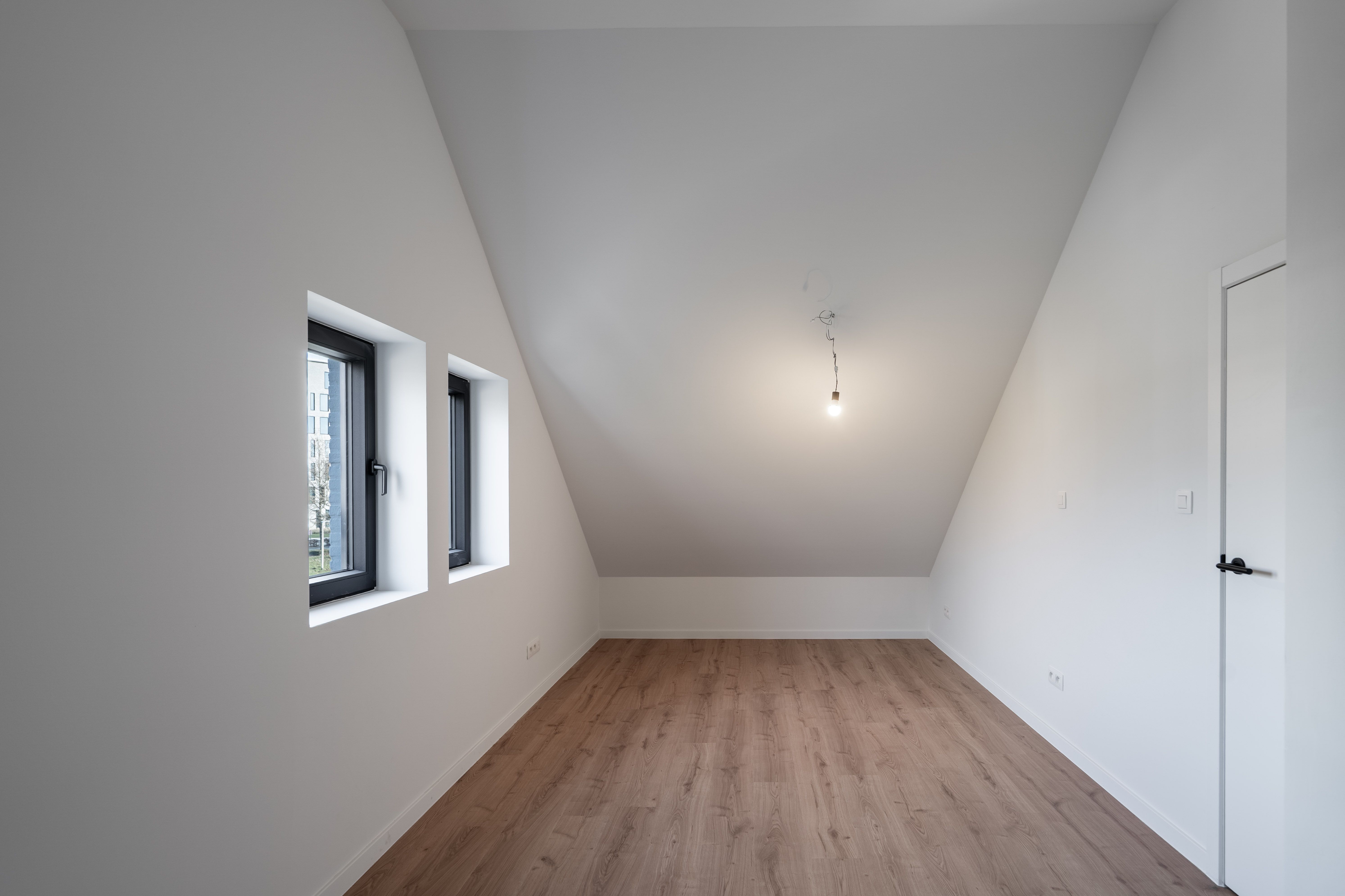 prachtig gerenoveerde HOB met 4-6 slaapkamers en grote bureau (26m²) foto 15