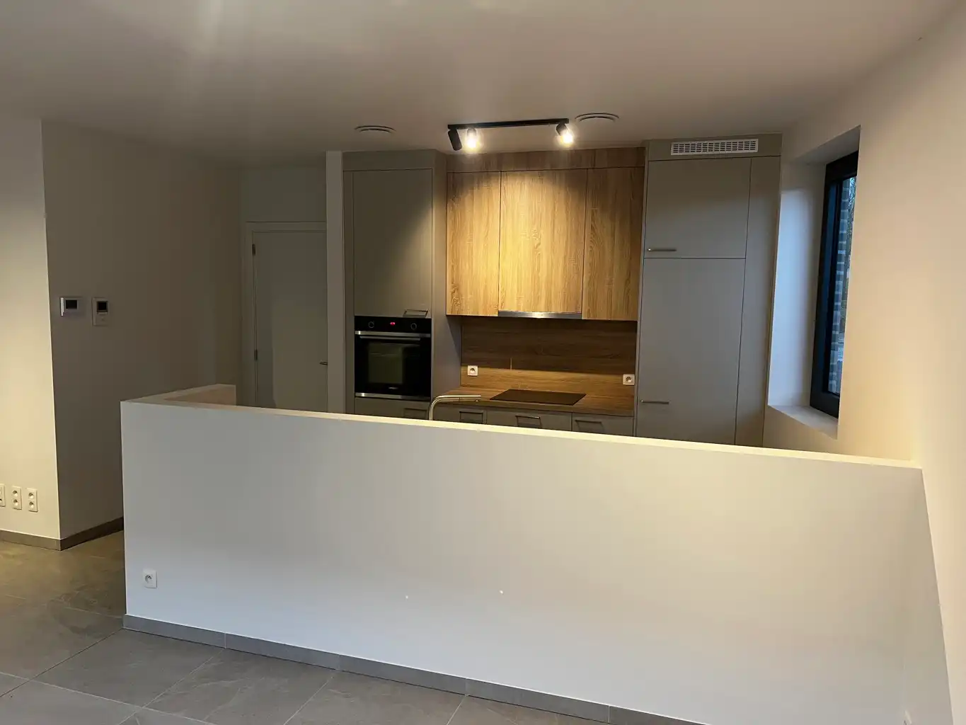 Prachtig gelijkvloers appartement met 1 slpk en terras foto 5