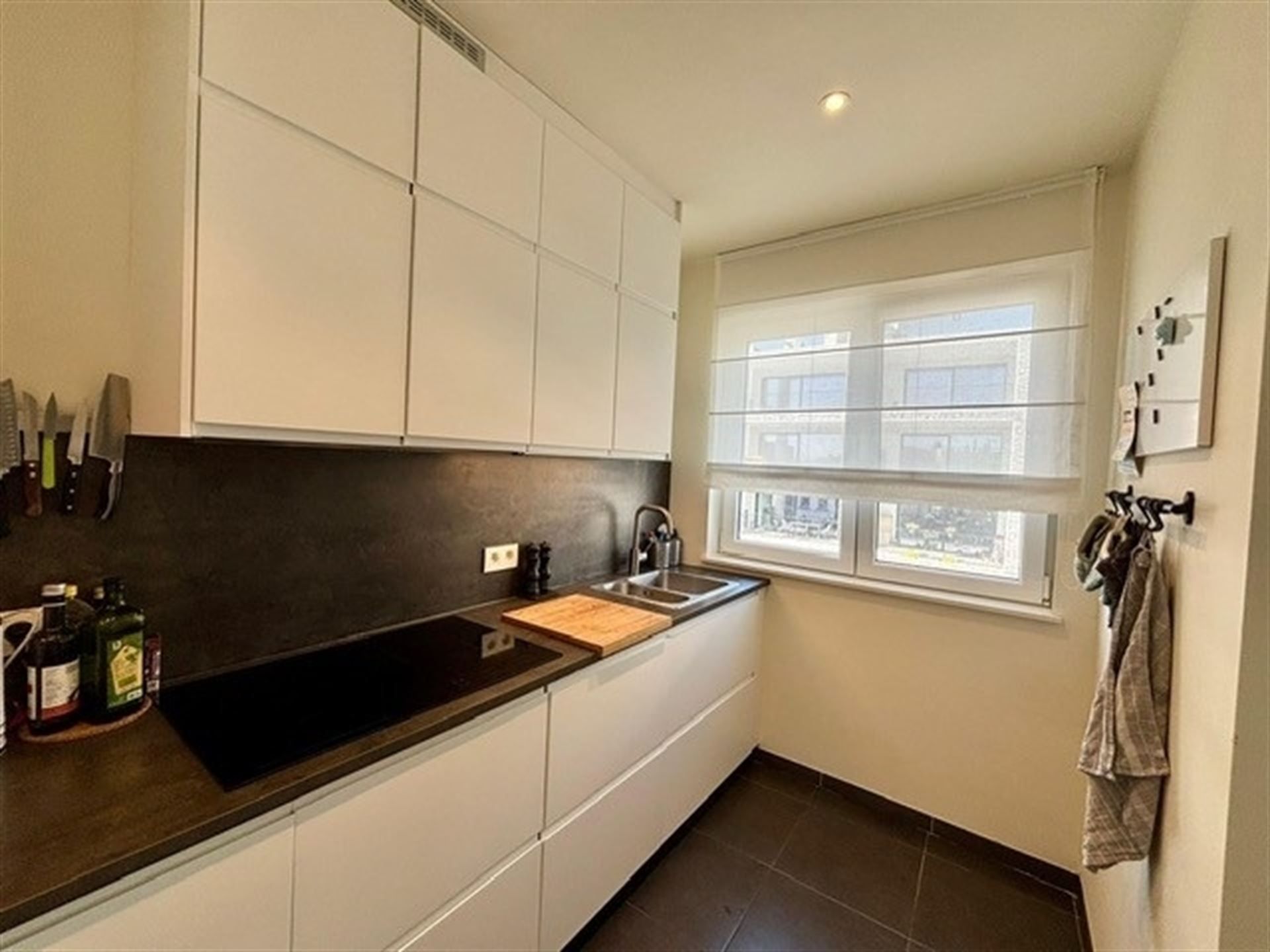 Gezellig 2-slaapkamer appartement in hartje Wilrijk foto 6