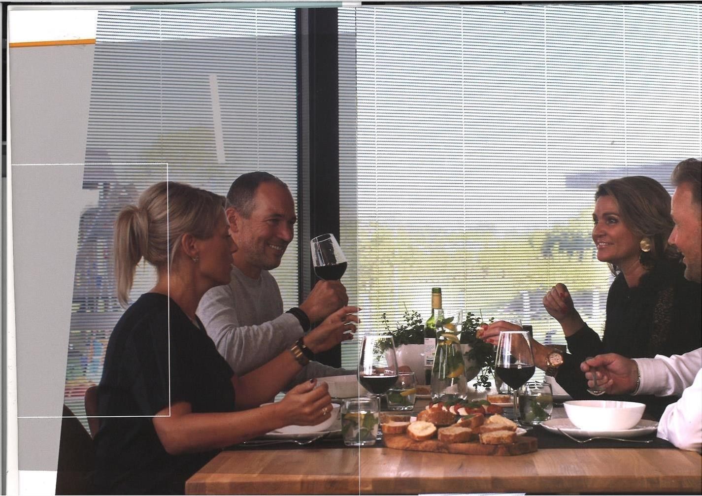 Exclusief luxe   3 slpk.  appartement met frontaal zeezicht en centraal op Zeedijk .    3  terrassen !  Direct aan het strand op topligging! foto 20