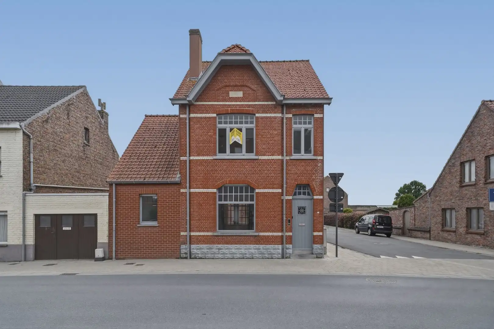 Hoofdfoto van de publicatie: Karaktervolle instapklare hoekwoning met inpandige garage en zonnige stadstuin