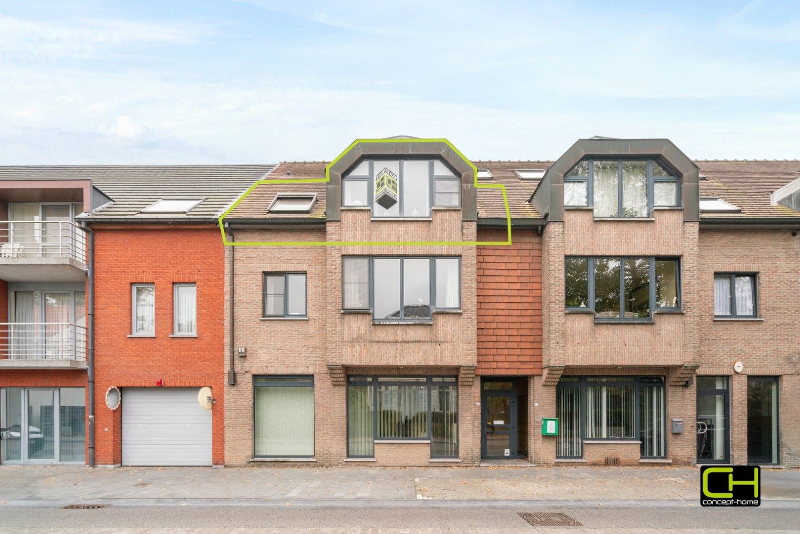 Appartement met twee slaapkamers te koop in Lievegem foto {{pictureIndex}}