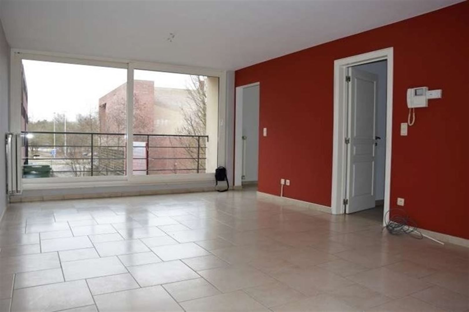 TE KOOP: Ruim appartement met garage in Genk! foto 4