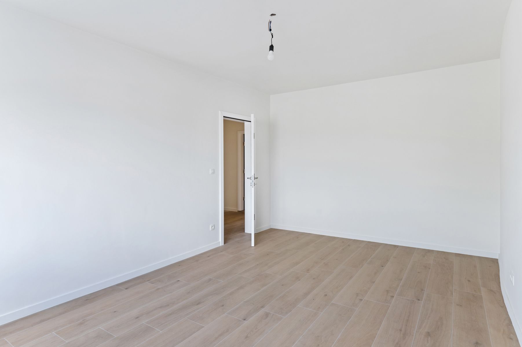 Gerenoveerd appartement met drie slaapkamers in centrum foto 14