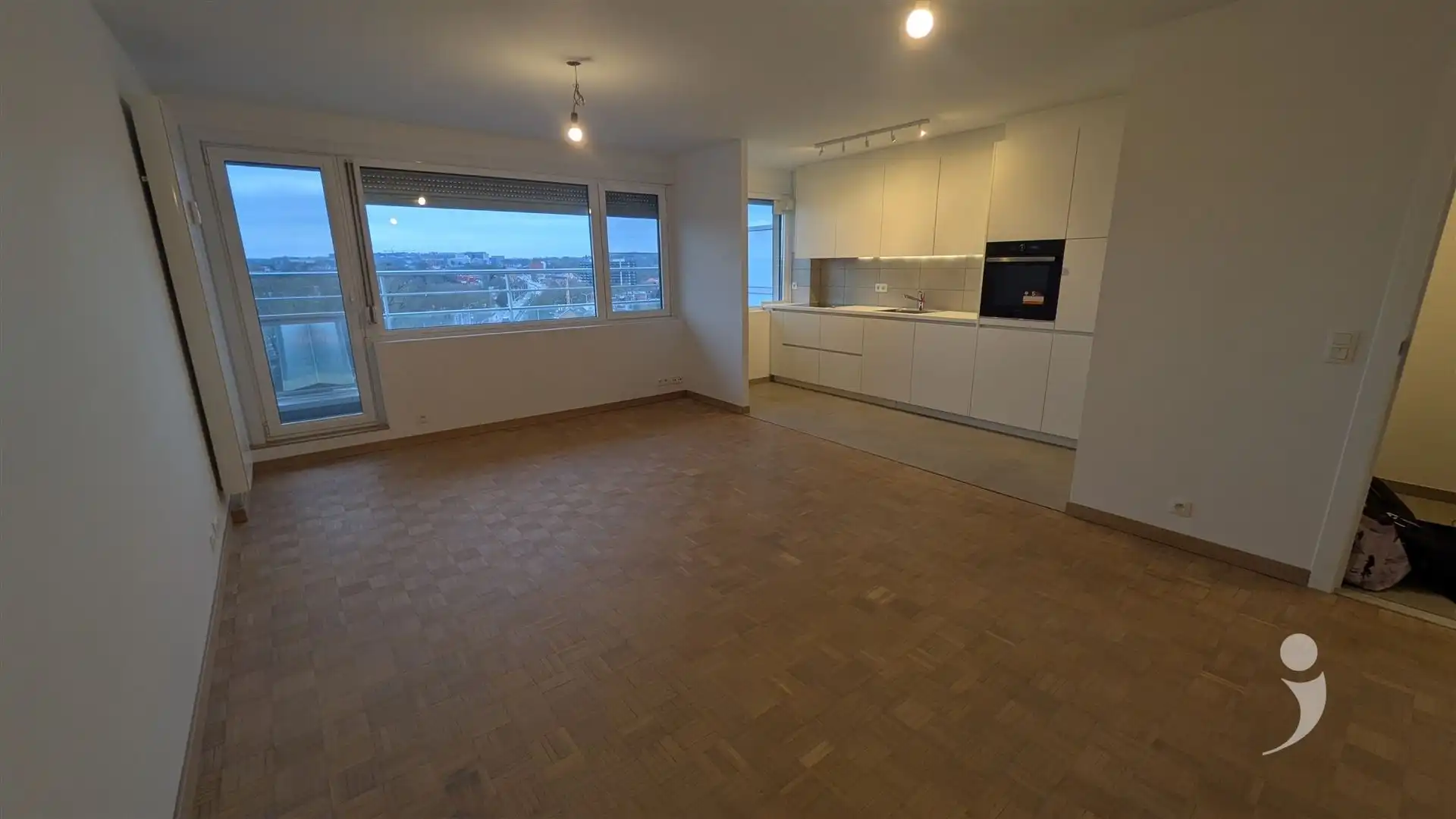 2 slaapkamer appartement met prachtig vergezicht foto 3