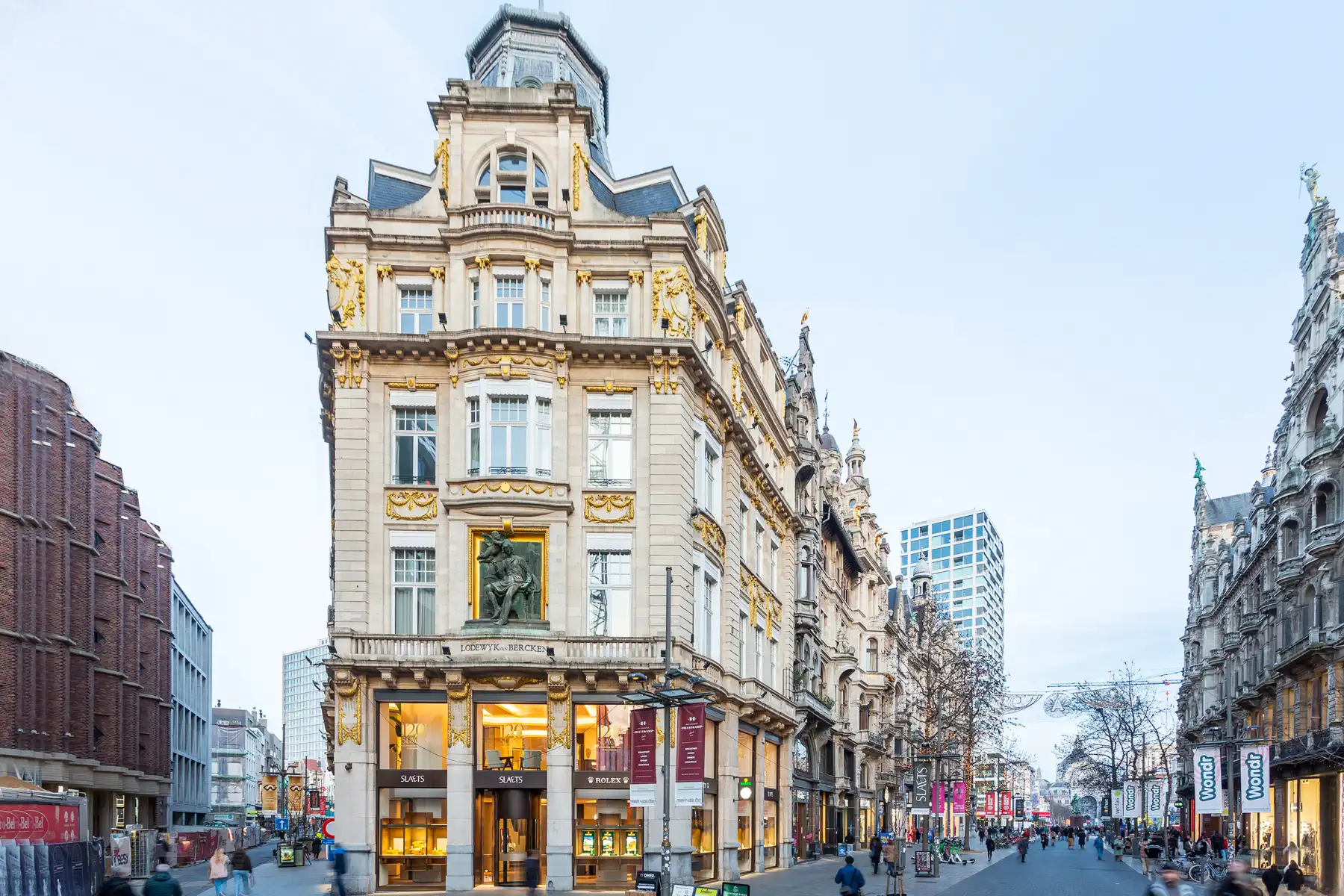 Uniek 2 slpk appartement met terras op toplocatie foto 13