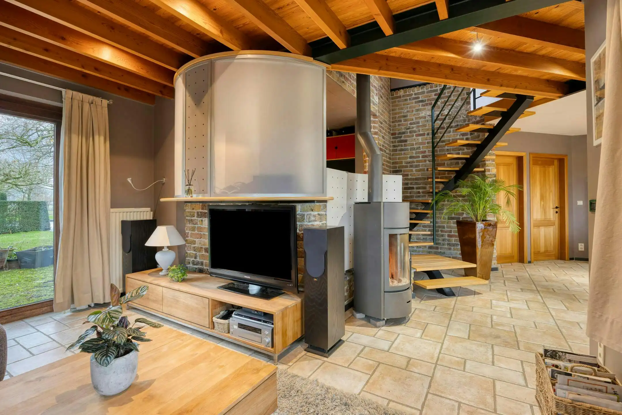 Vrijstaand huis met bijgebouw op perceel van 4012m² te Moerkerke foto 8