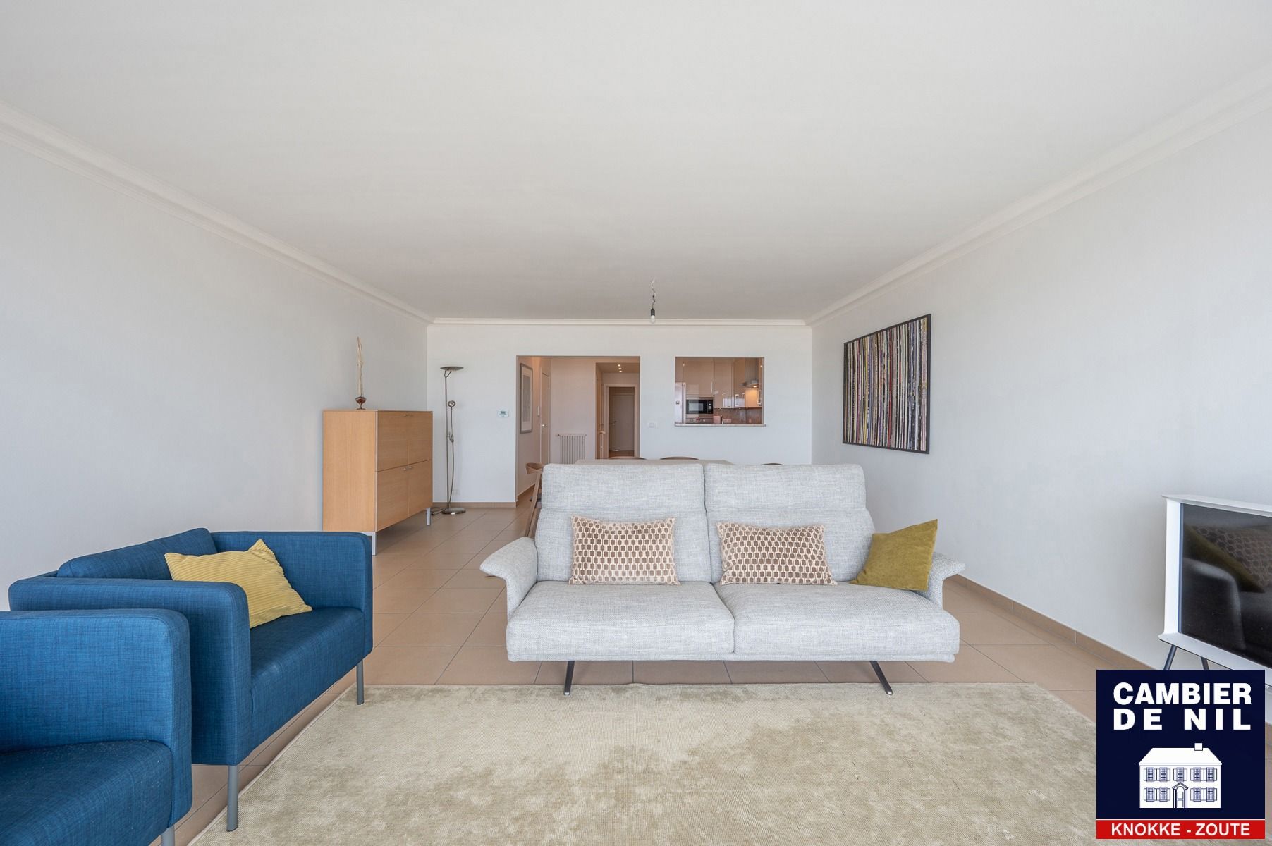 Gemeubeld appartement met frontaal zeezicht foto 2