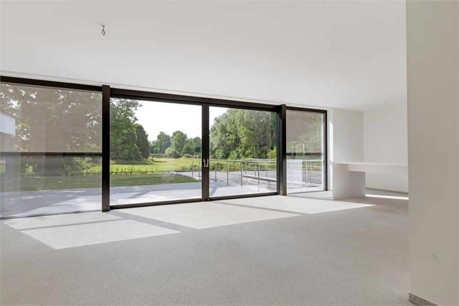 RUIME OPEN BEBOUWING MET KANTOOR EN ADEMBENEMEND ZICHT IN HASSELT foto 6