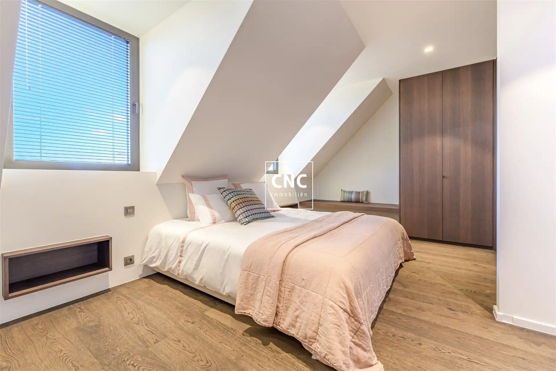 Exceptioneel nieuwbouw duplex-appartement in het hart van het Zoute met prachtig zicht op de typische Zoute-gevels foto 22