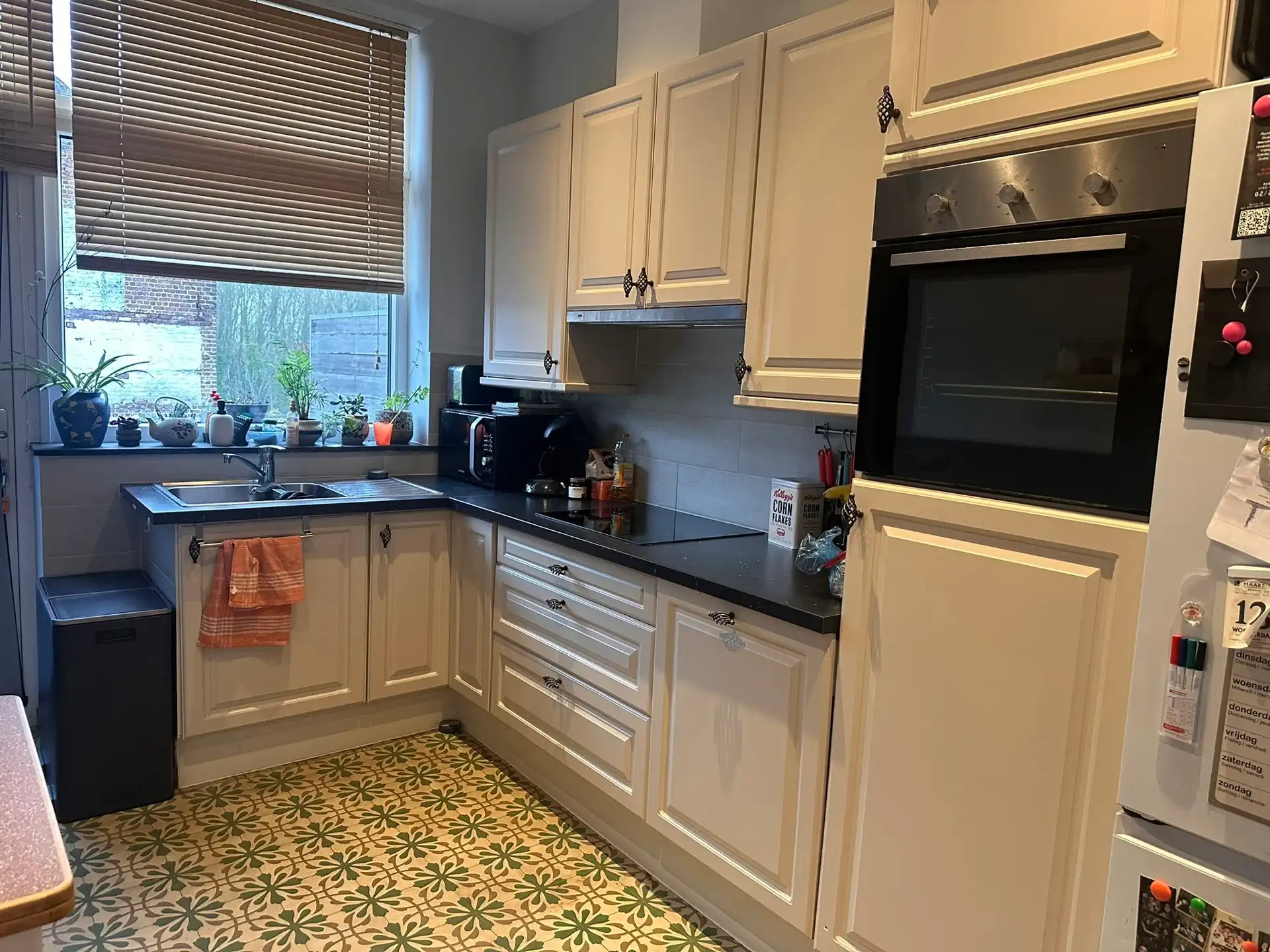 WONING MET 3 SLPK, TERRAS, TUINTJE EN 2 AUTOSTAANPLAATSEN foto 5