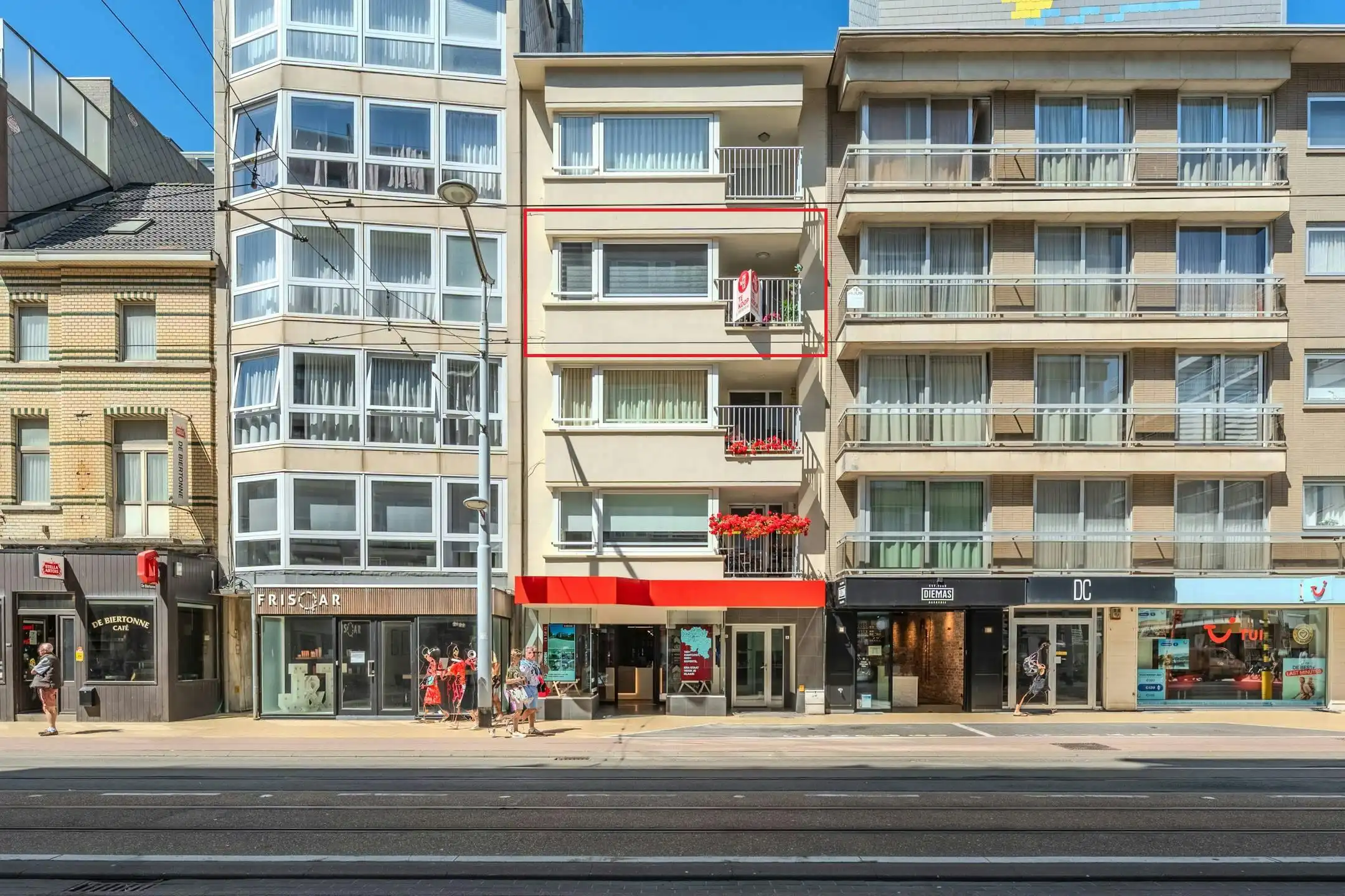 Gerenoveerd 2 slaapkamer appartement op topligging! foto 2
