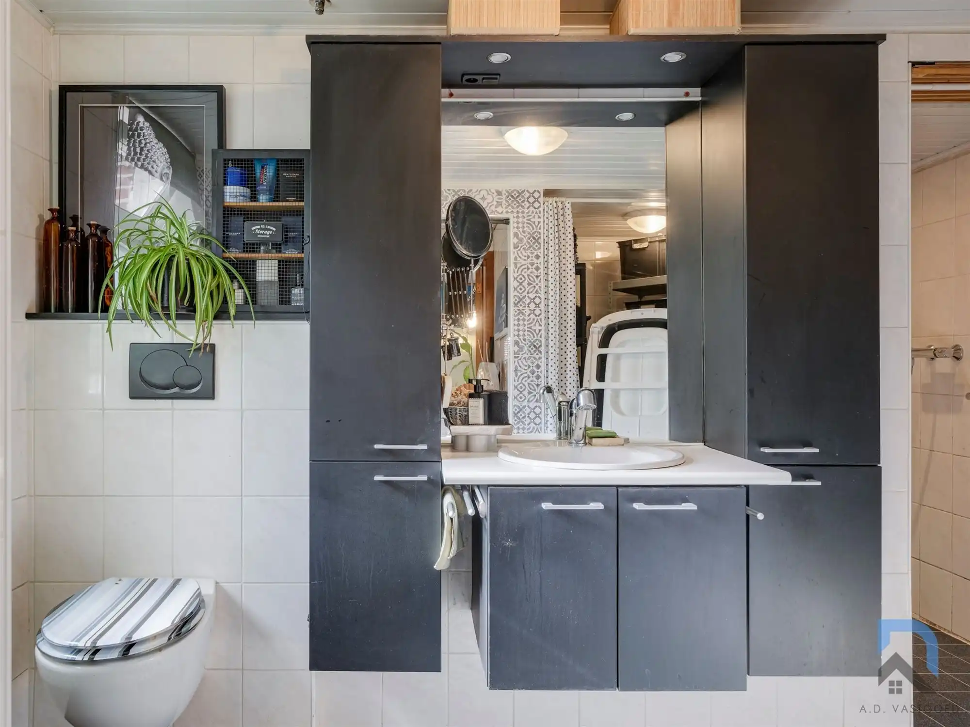 Woning op toplocatie met grote tuin foto 9