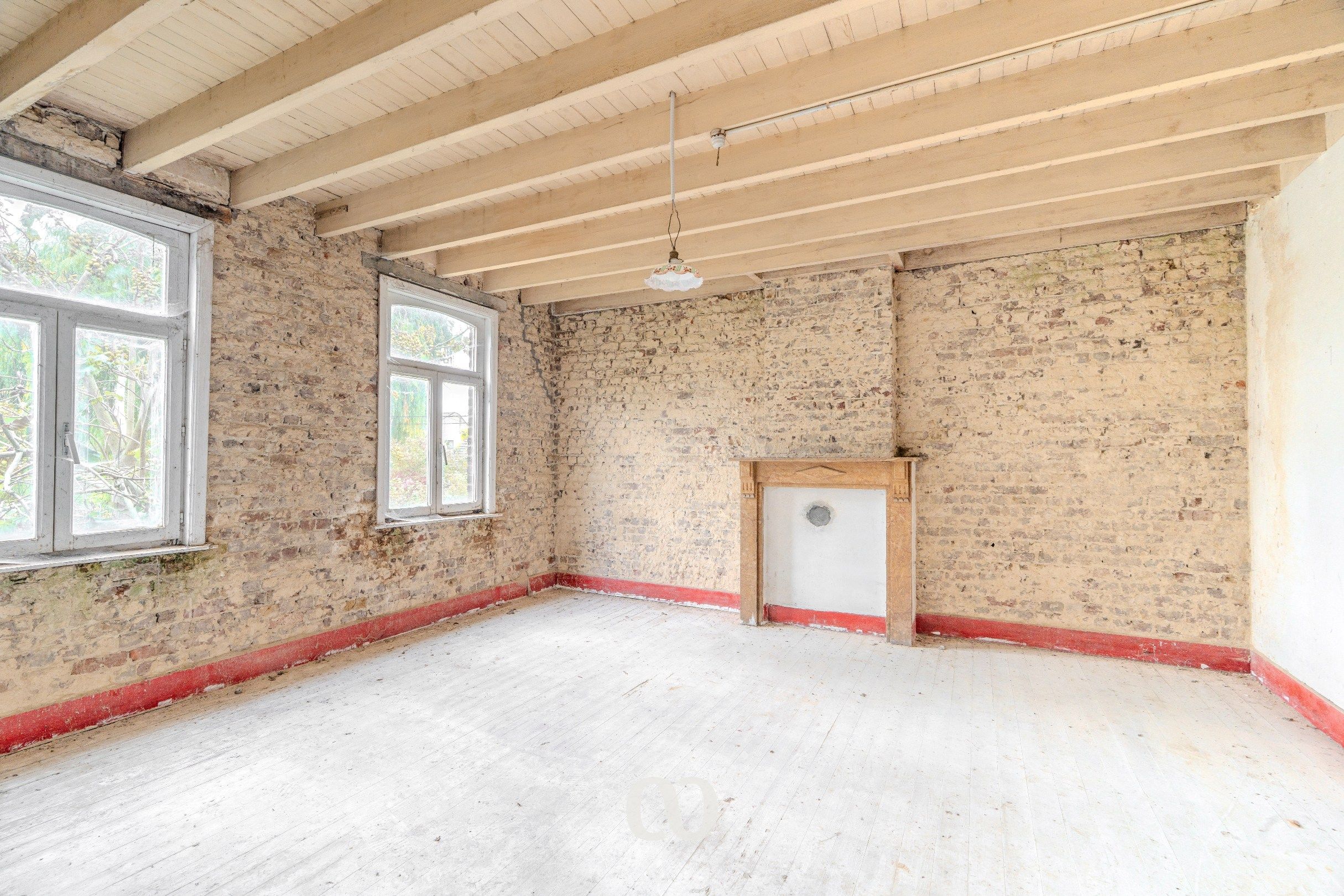 Pastorijwoning met tal van bijgebouwen foto 7