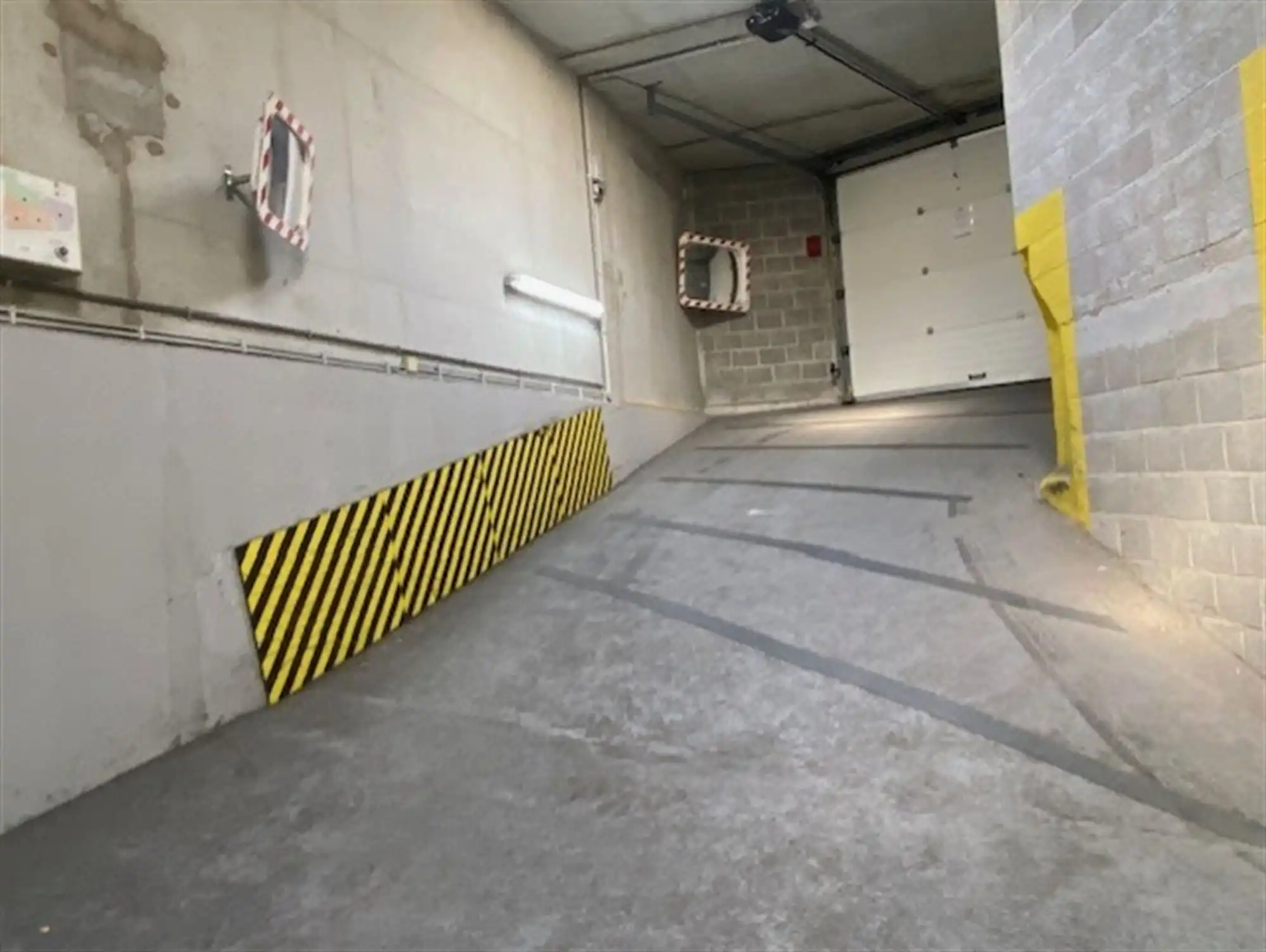 Parking / Garage foto 3
