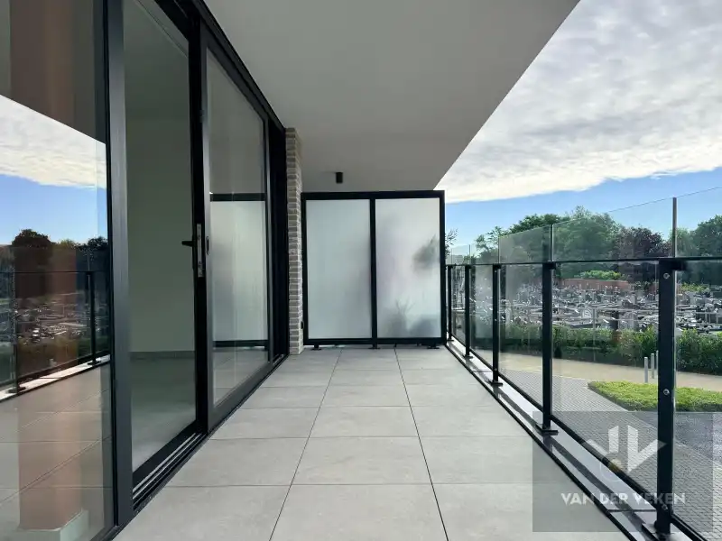 Rustig gelegen 2 slaapkamer appartement! foto 5