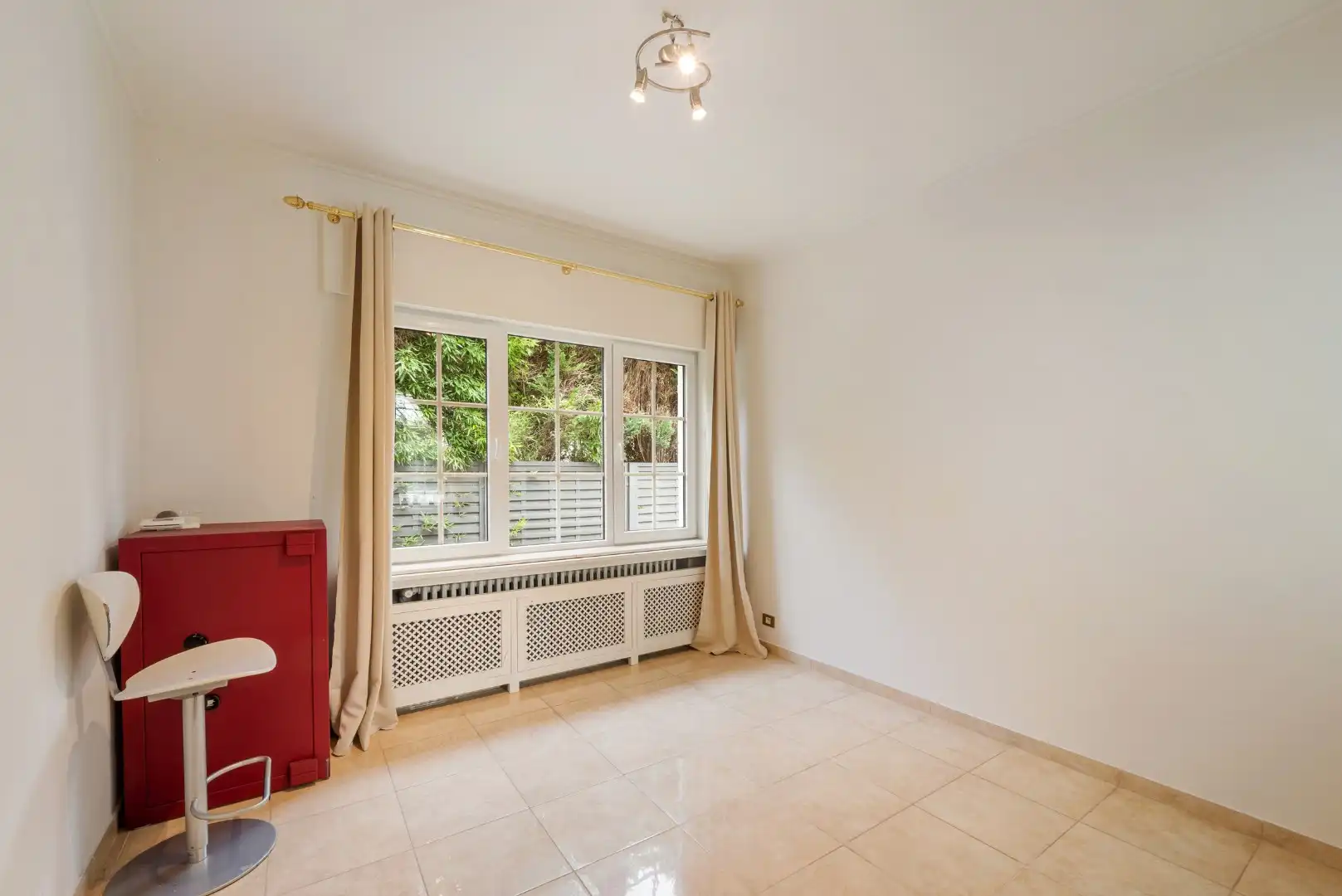 Stijlvolle villa met 5 slaapkamers op mooi perceel van 1325m² foto 16