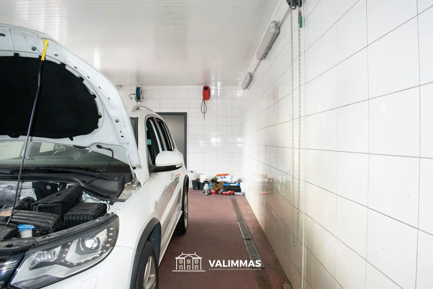 Handelsruimte / showroom met opslagplaats en parking... foto 12