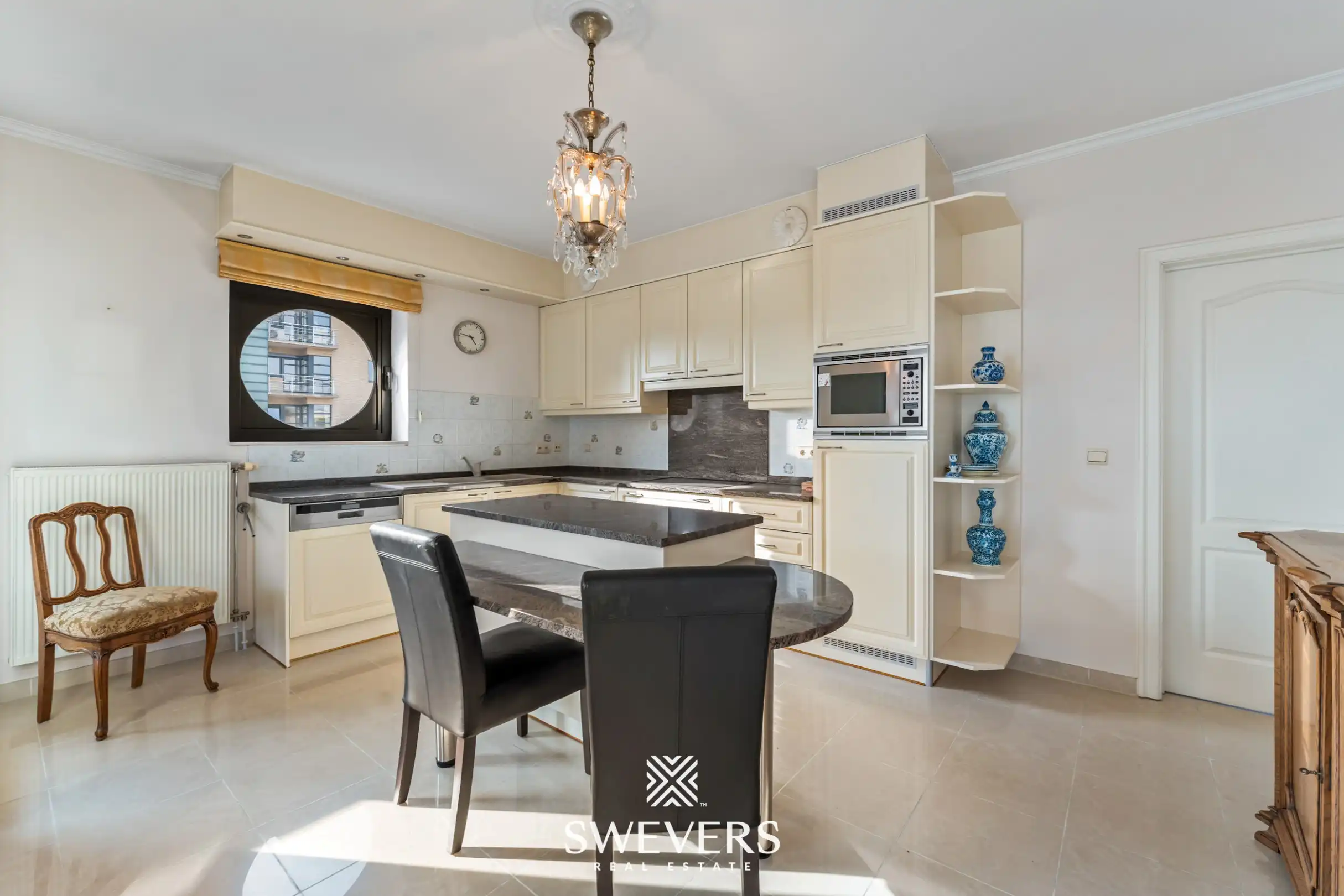 Dakappartement 123 m² met groot terras op toplocatie in Genk foto 9