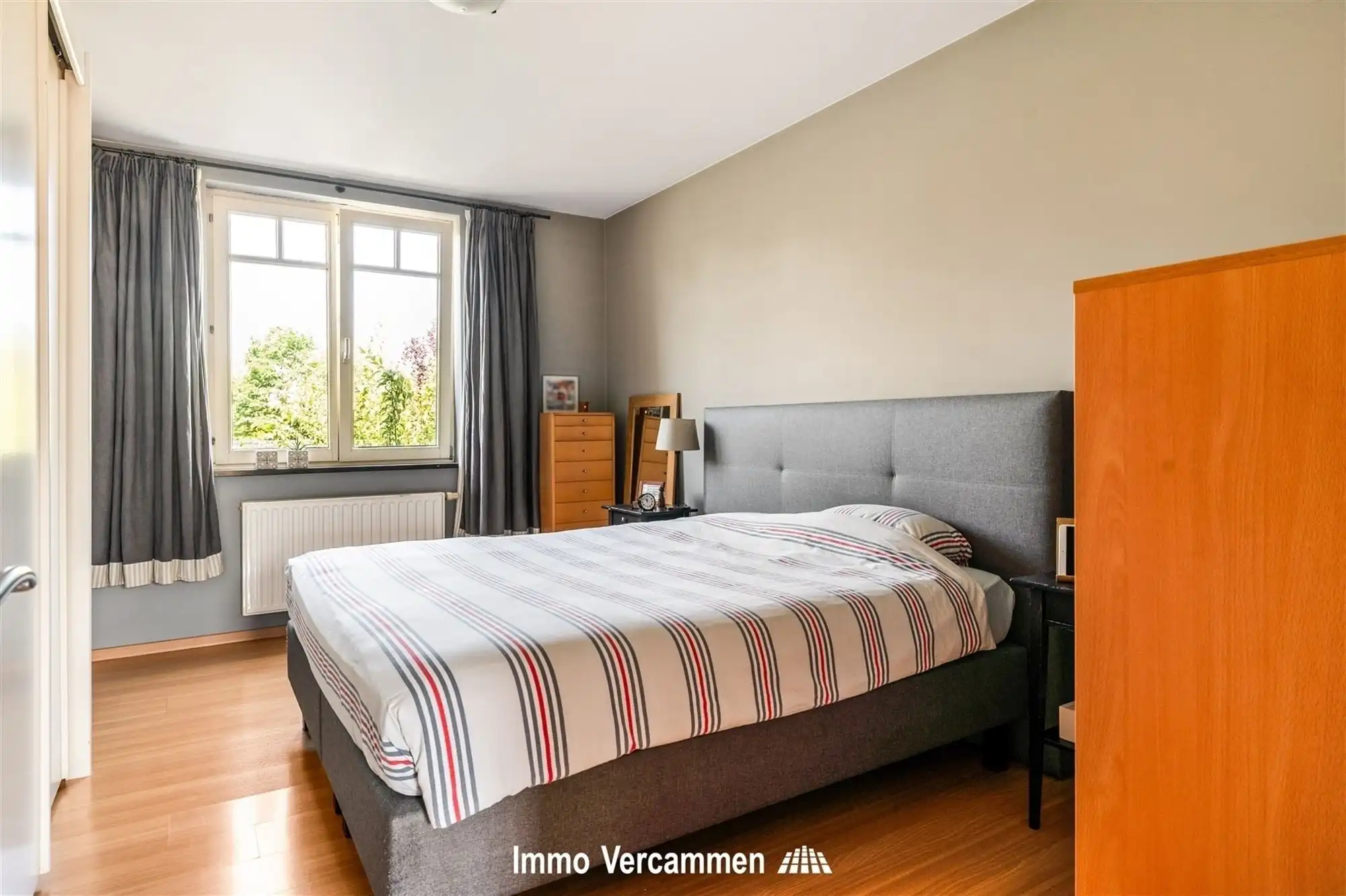 Elegante herenwoning met 4 slaapkamers, ruime zolder en zonnige tuin in Koningshooikt foto 10