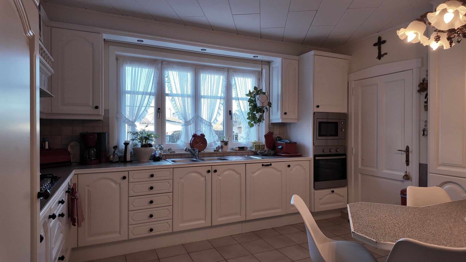 LANDELIJKE OB TE KOOP MET 3 SLPKS - LEUT (MAASMECHELEN) foto 8