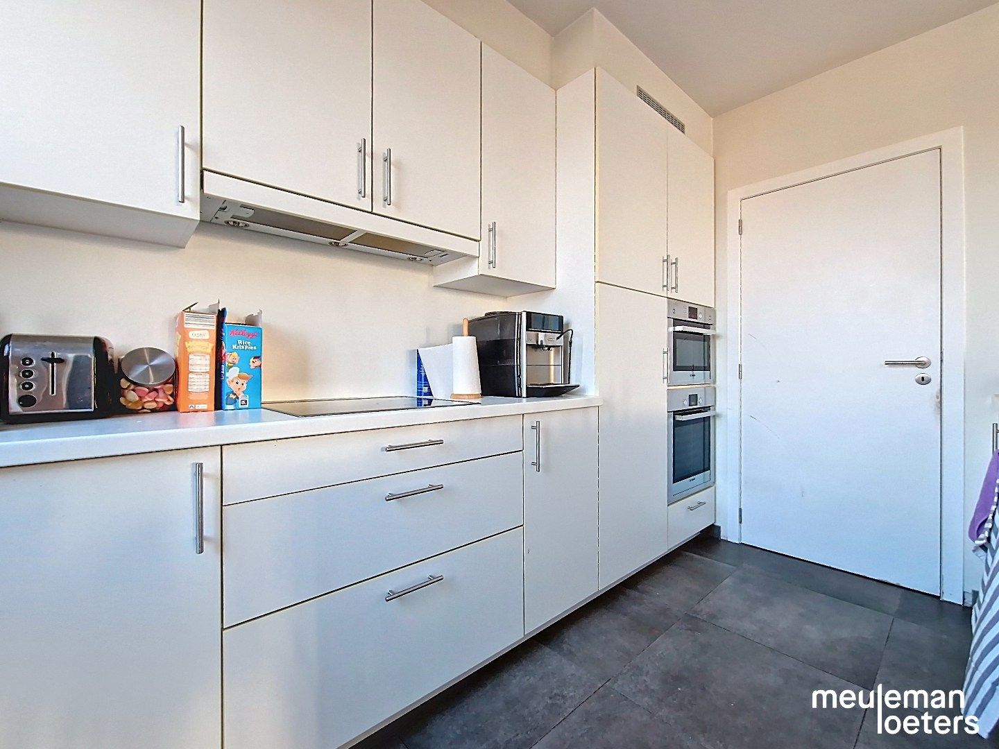 Lichtrijk appartement met ruime woonvolumes foto 7