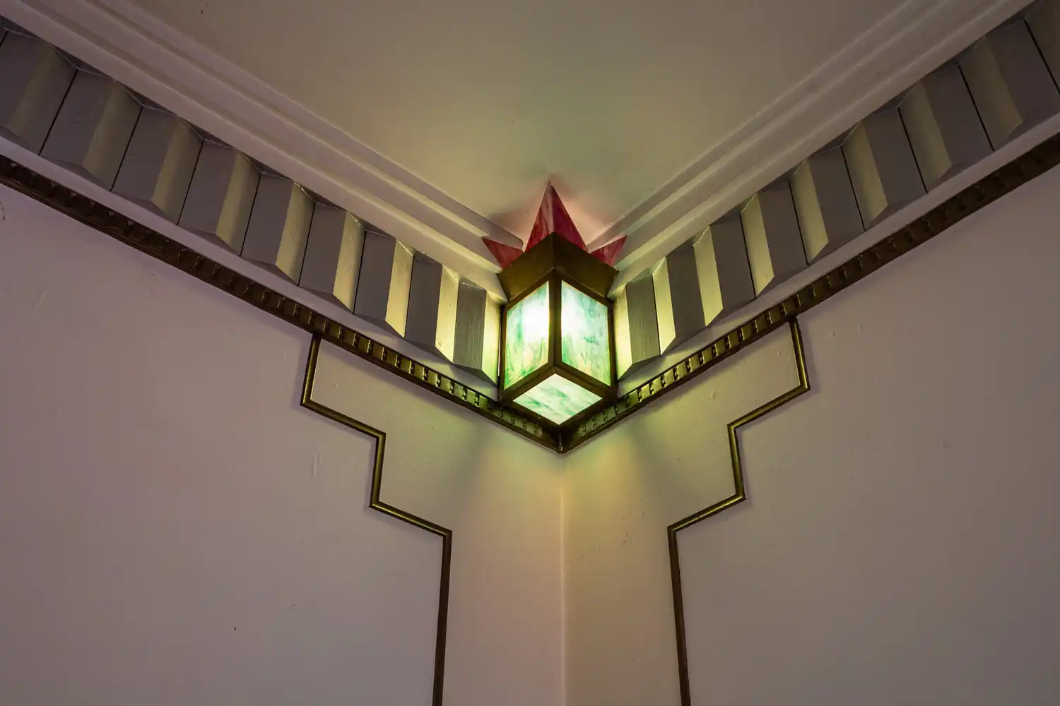 Unieke halfopen parkwoning (230m²) met schitterende Art-déco elementen op toplocatie tegenover het Te Boelaerpark foto 10