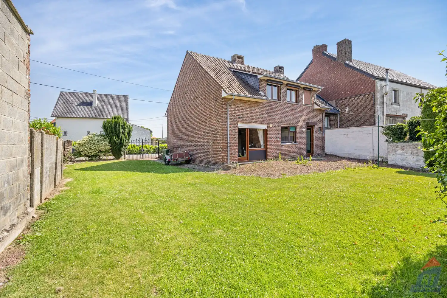 Rustig gelegen halfopen bebouwing met ruime tuin en tal van renovatiemogelijkheden foto 19