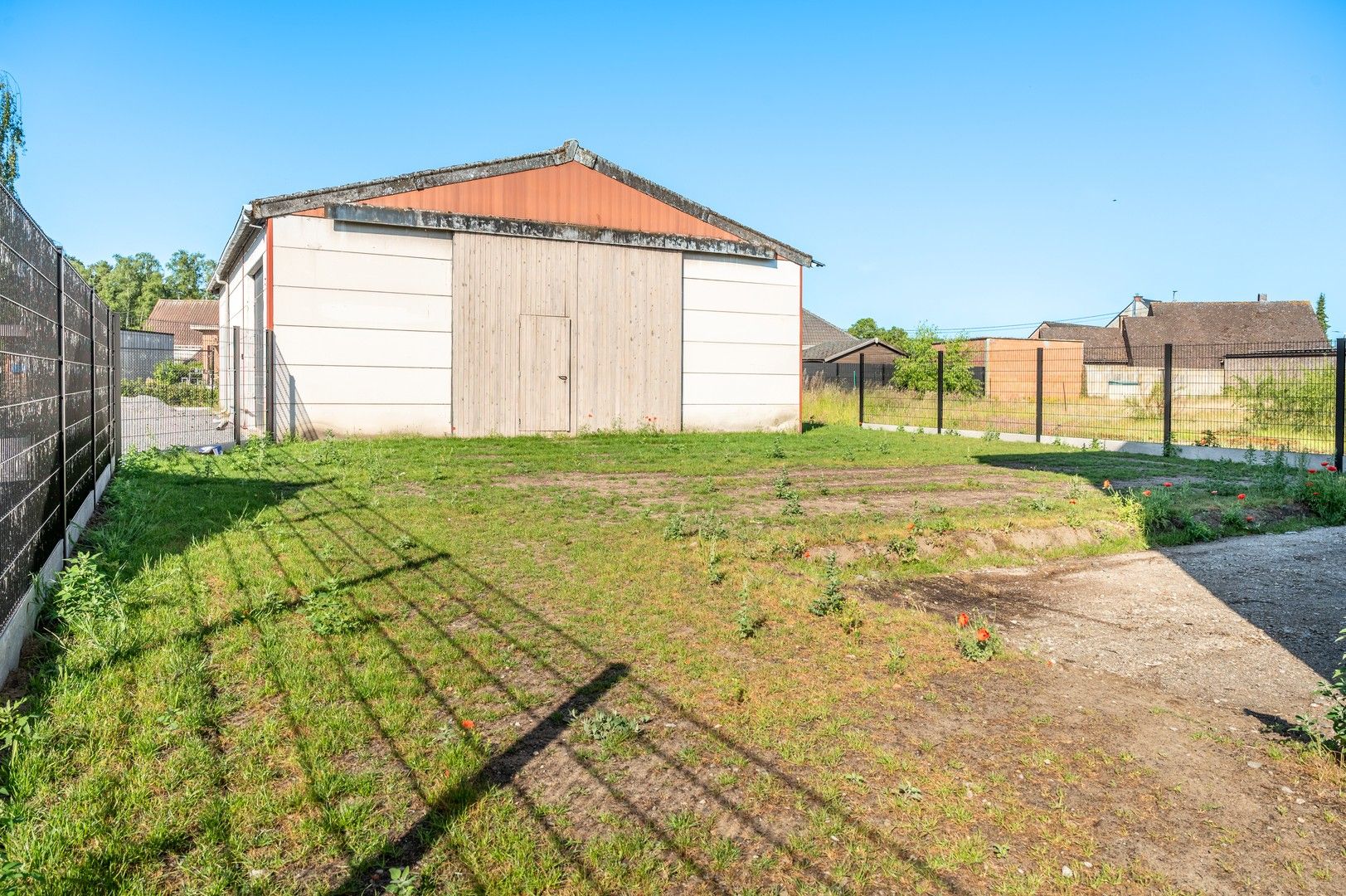 Moderne open bebouwing in oprichting met magazijn te Branst (Bornem) foto 2