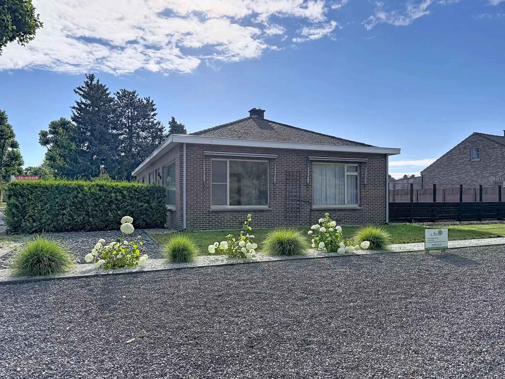 Te renoveren gelijkvloerse woning met 3 slaapkamers op een ruim perceel. foto 31