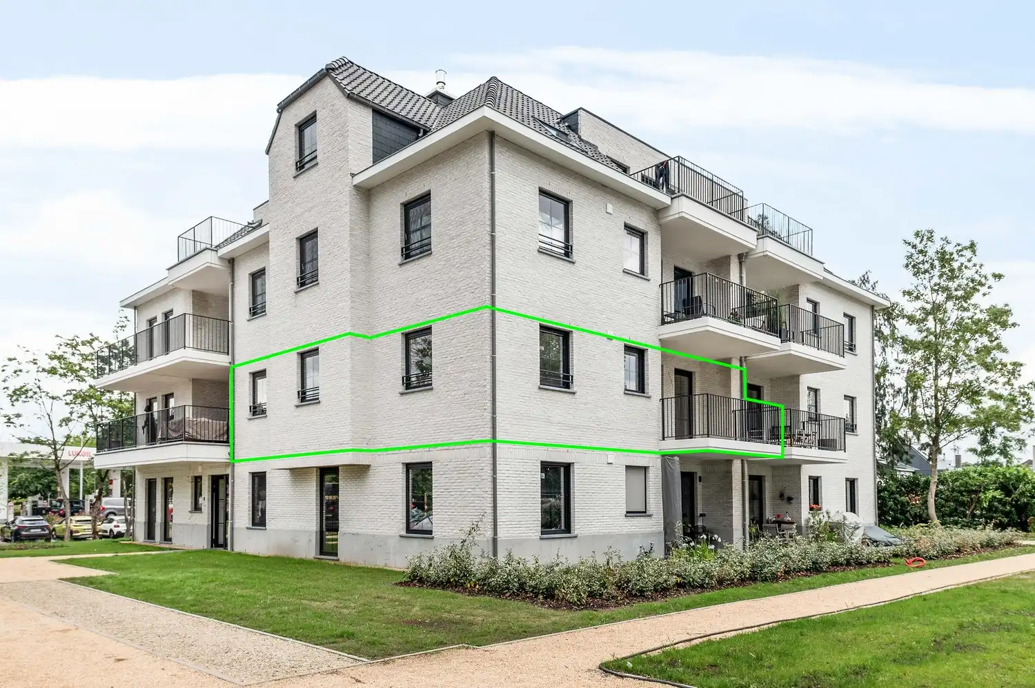 Prachtig nieuwbouw appartement met 3 slaapkamers en terras te Wommelgem foto {{pictureIndex}}
