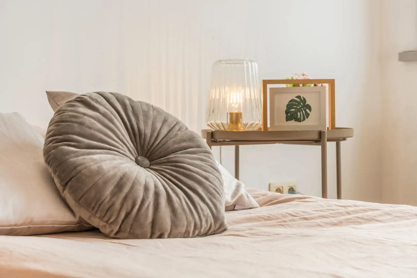 Ruim en lichtrijk appartement met garage foto 12