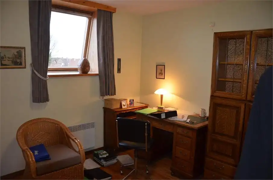 Te huur: ruim appartement van ca. 106 m² met 2 slaapkamers, terras en garage in Asper foto 6