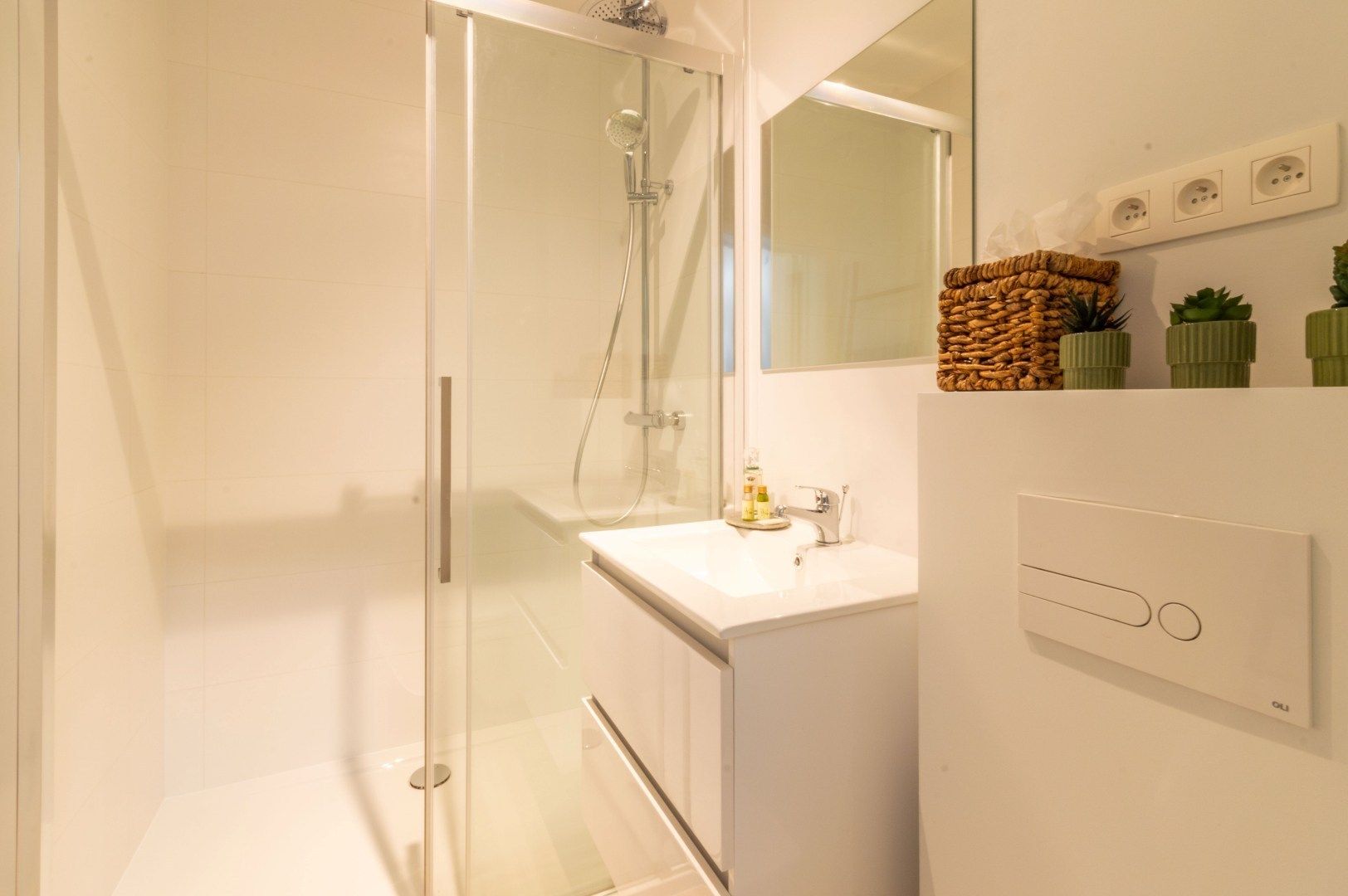 Een volledig vernieuwbouwd appartement met 1 slaapkamer foto 9