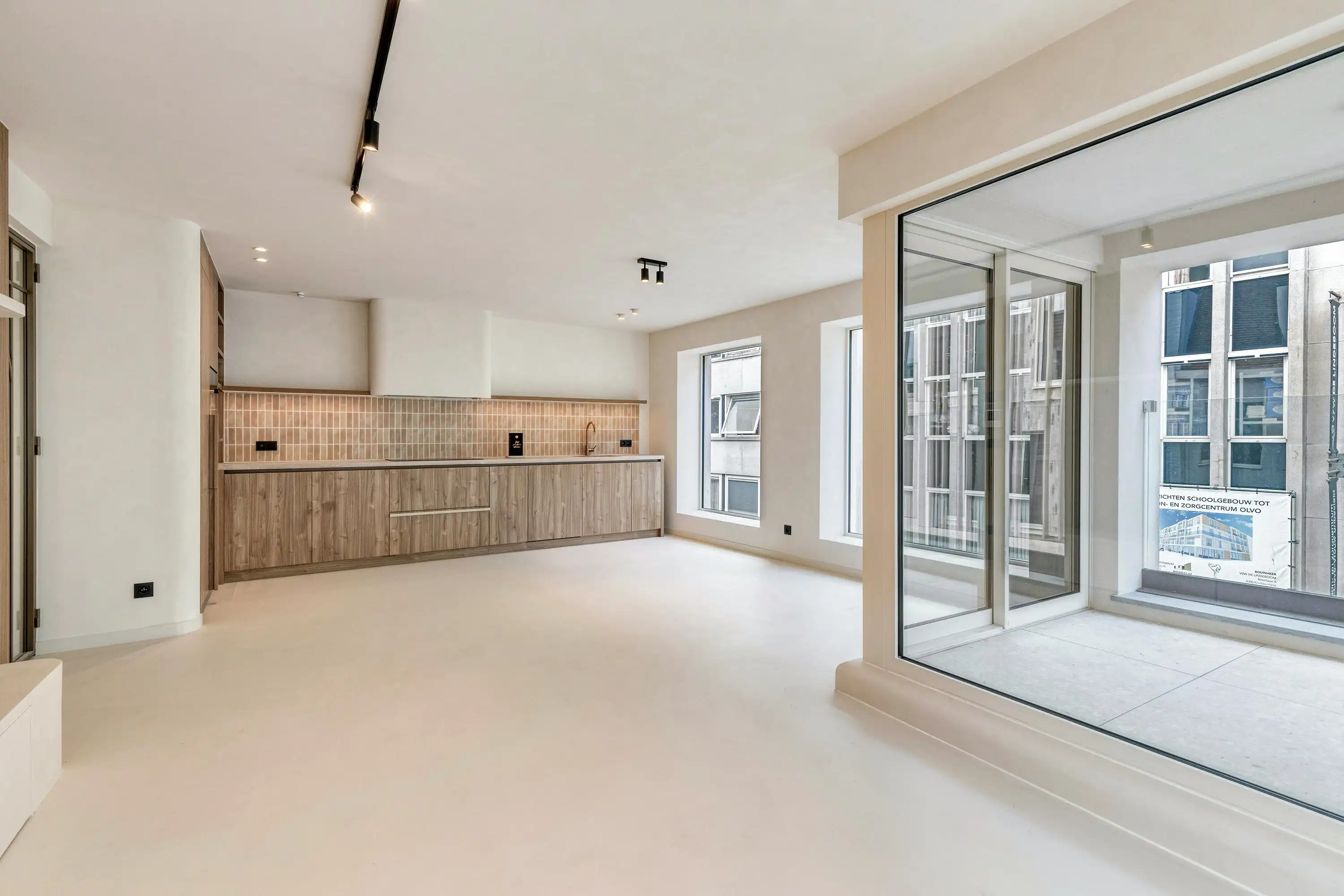Appartement met 3 slaapkamers en terras te koop in Heist foto 2
