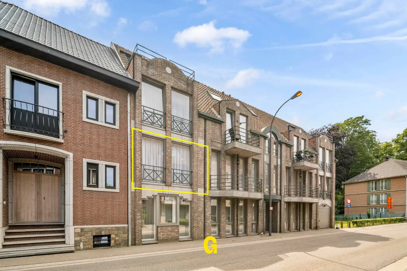 Uitstekend verzorgd 2-slaapkamer appartement in hartje Bilzen, met standplaats, kelderberging en terras met zicht op het Park van Haffmans foto 34