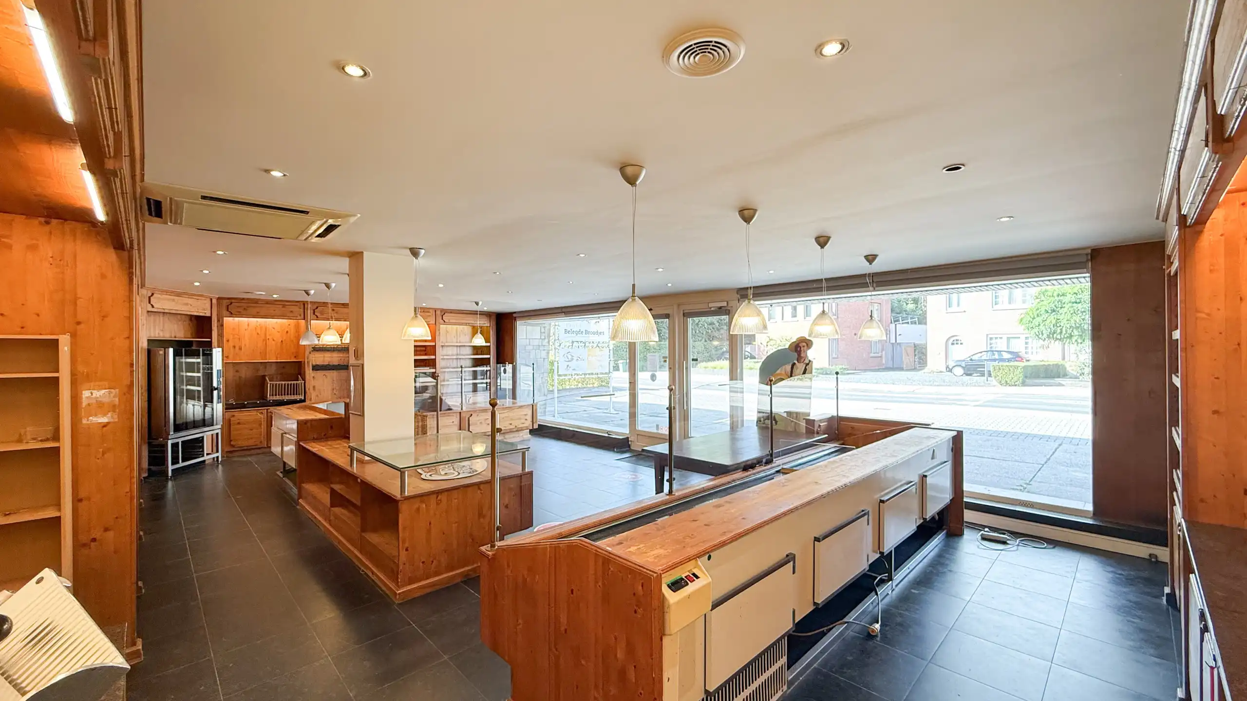 Te koop: Handelspand met appartement in hartje Alken! foto 9