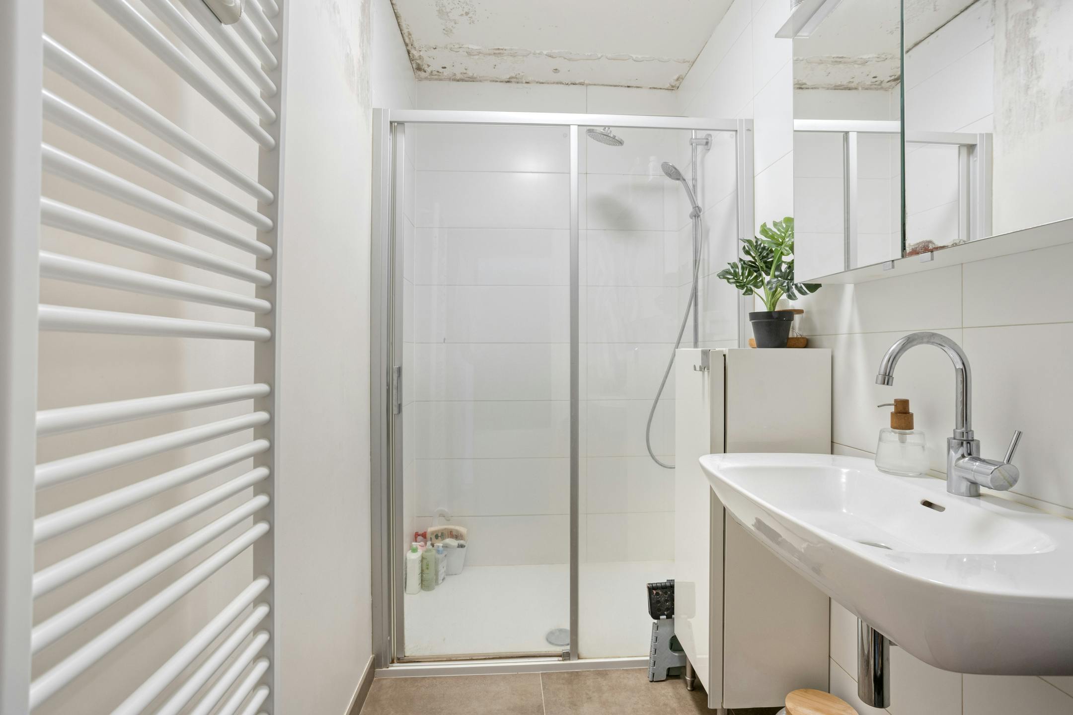 Ruim appartement te koop in hartje Strombeek-Bever foto 14