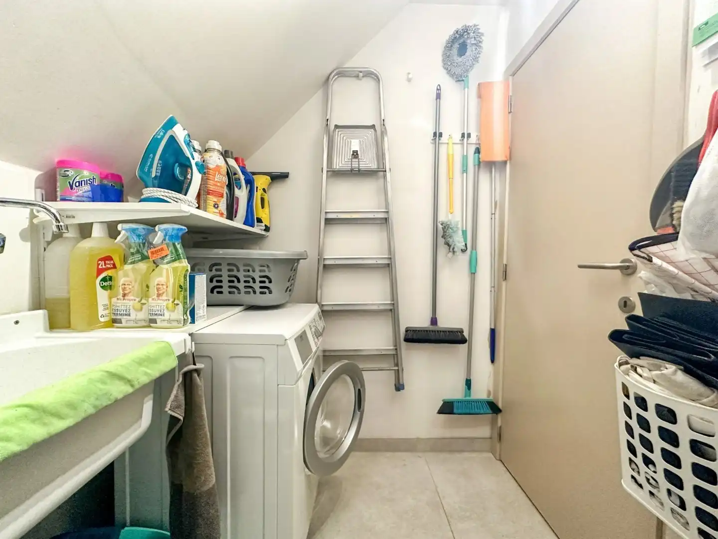 Instapklaar 2-skp appartement met zalig zonneterras, Torhout foto 14