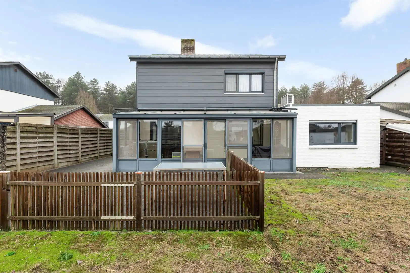 Instapklare woning met tuin, garage en 3 slpkmrs! foto 17