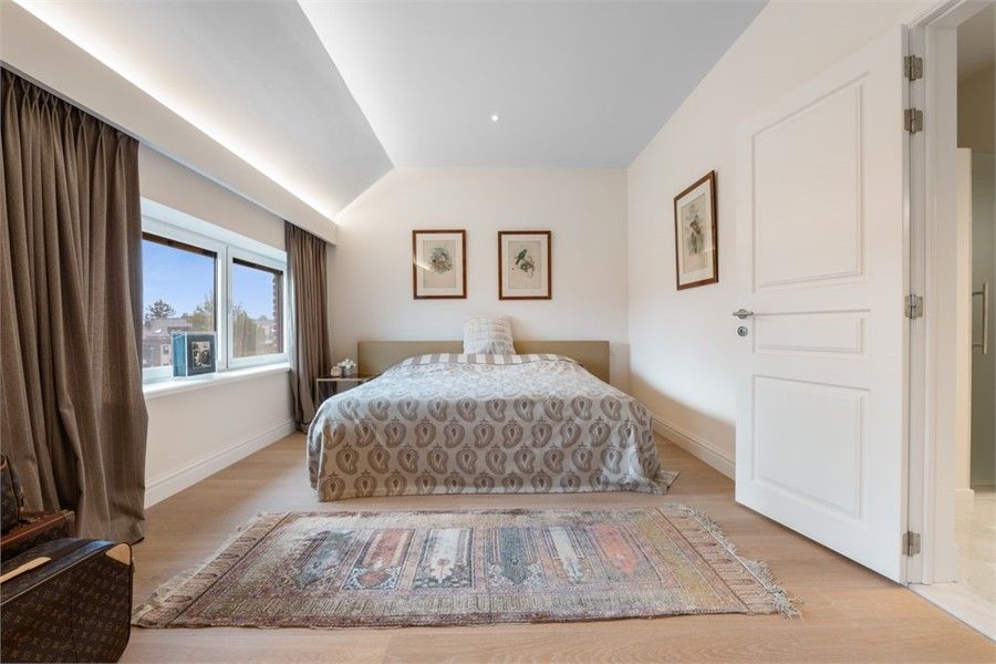 LUXUEUS APPARTEMENT VAN 365M² MET AFWERKING VAN HOOGSTE KWALITEIT IN TONGEREN foto 17