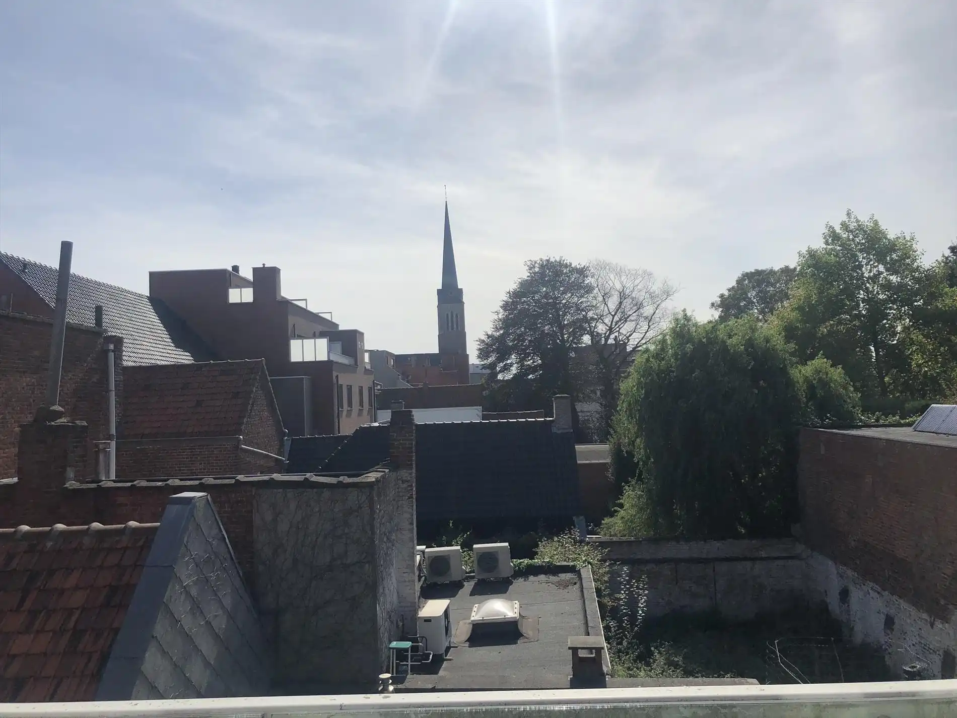 Appartement met twee slaapkamers - prachtig zicht op de Grote Markt. foto 3
