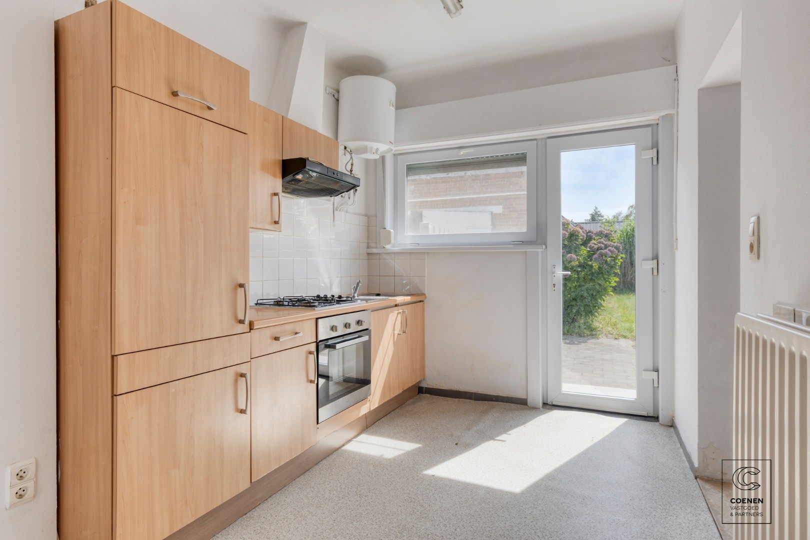 Handelshuis van 220 m², drie slaapkamers en veel potentieel! foto 11