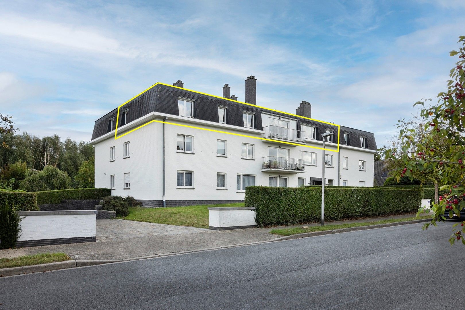 Groot appartement met 160 m² netto bewoonbare oppervlakte. foto 3