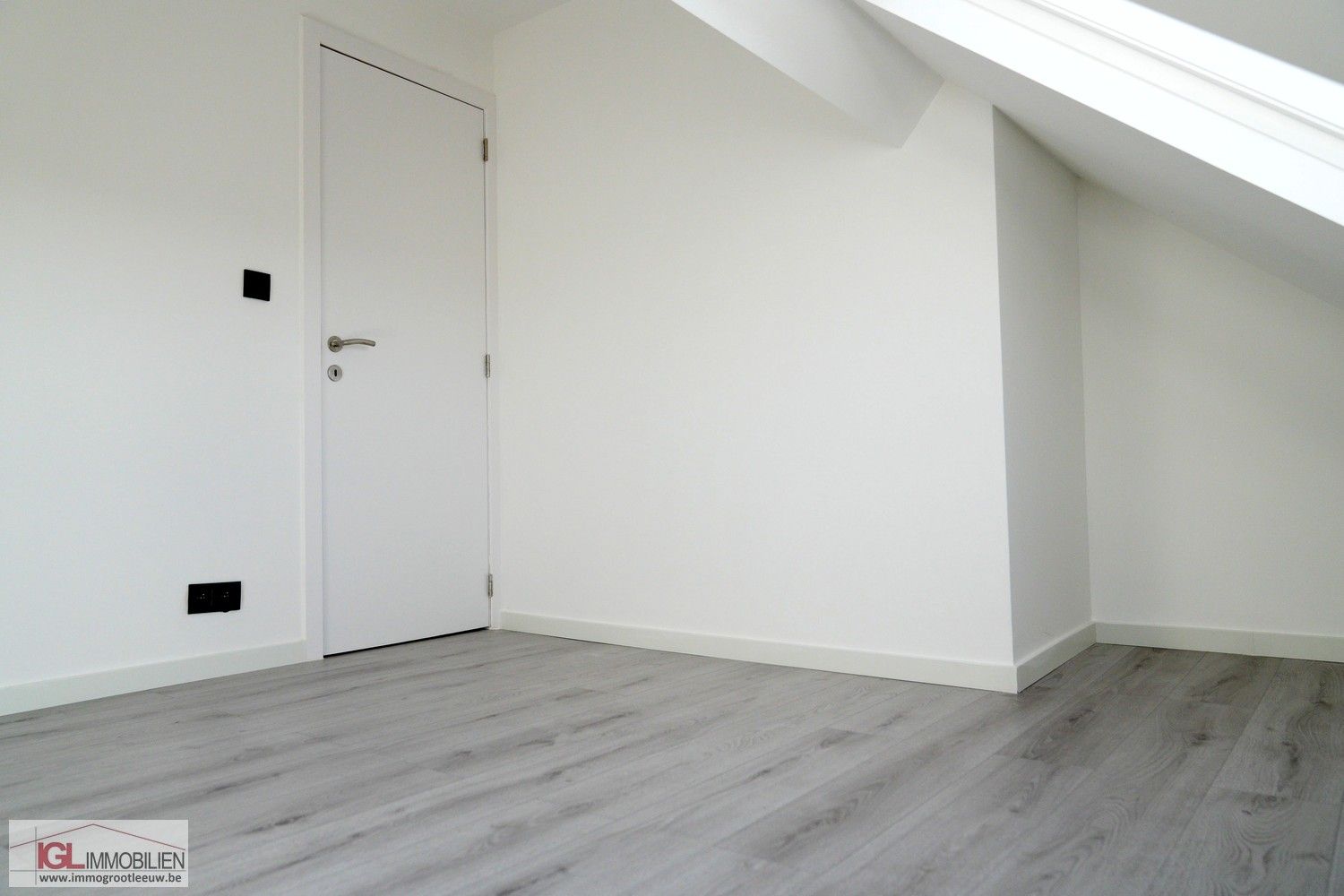 Smaakvol gerenoveerde woning met 3 slaapkamers & 2 badkamers foto 16