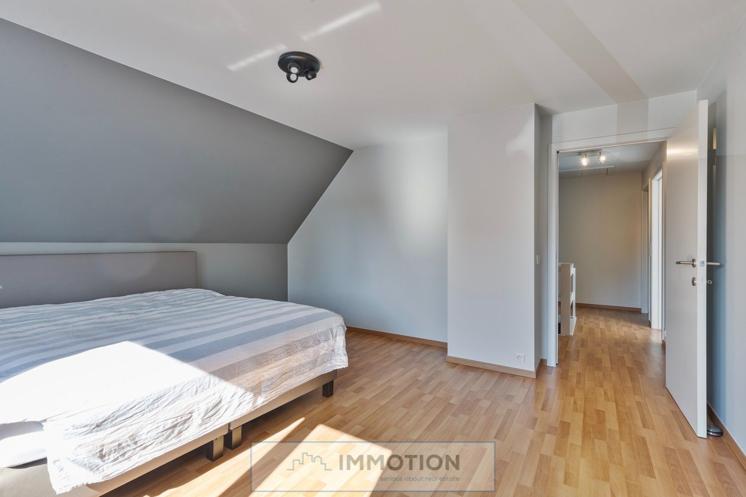 Mooie woning op 795 m2 met atelier foto 14